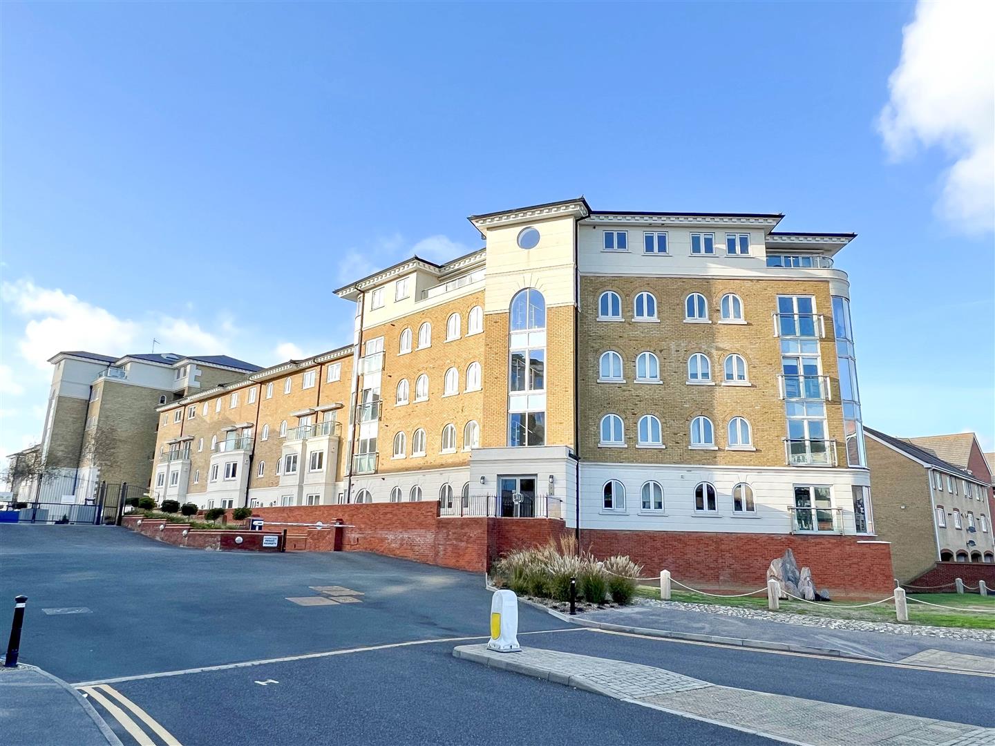 Property Details for Hamilton Quay Eastbourne East Sussex BN23 5PZ Town Property Estate